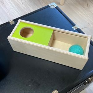 Like new Lovevery sliding top box